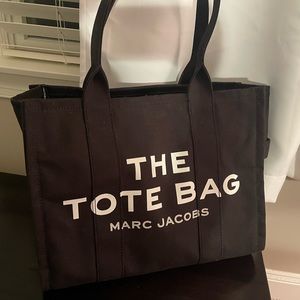 Marc Jacobs The Large Tote Bag